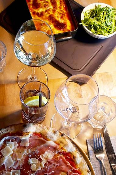 Brasserie Les Terrasses De Bonnieux - restaurant BONNIEUX - Meilleur restaurant Luberon - manger a BONNIEUX